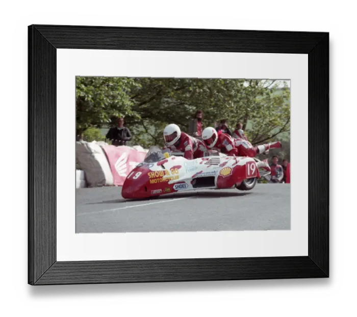 Framed Print : Gavin Porteus & Scott Butler (Kawasaki) 1993 Sidecar TT Framed Print : Gavin Porteus & Scott Butler (Kawasaki) 1993 Sidecar TT