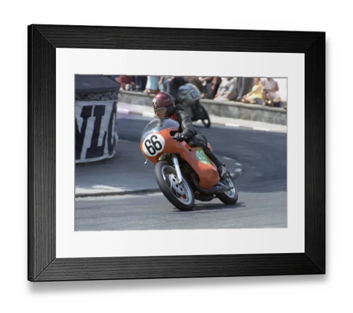 Framed Print : Ray Breingan (Yamaha) 1969 Lightweight TT Framed Print : Ray Breingan (Yamaha) 1969 Lightweight TT