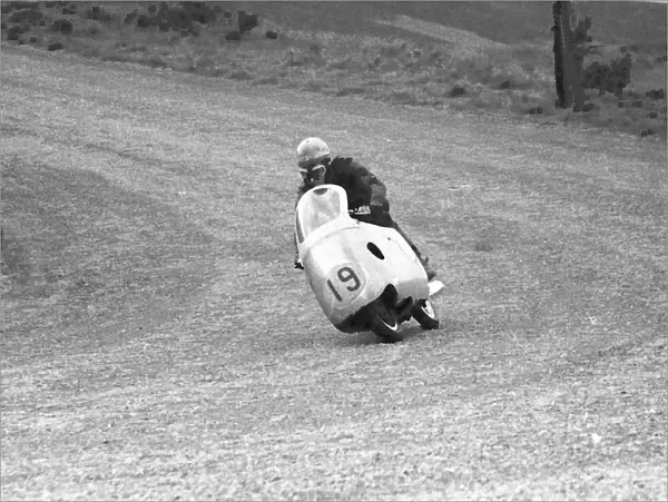Dudley Edlin (MV) 1957 Ultra Lightweight TT
