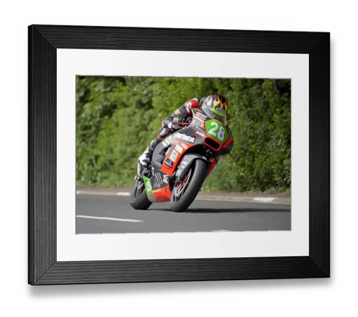 Framed Print : Timothee Monot (Kawasaki) 2015 Lightweight TT Framed Print : Timothee Monot (Kawasaki) 2015 Lightweight TT