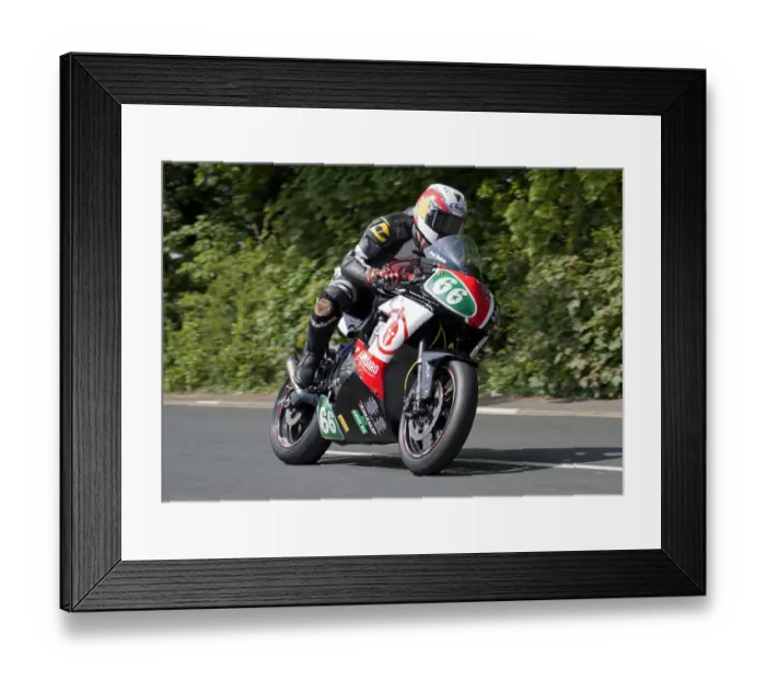 Framed Print : Paul Baleta (Kawasaki) 2015 Lightweight TT Framed Print : Paul Baleta (Kawasaki) 2015 Lightweight TT