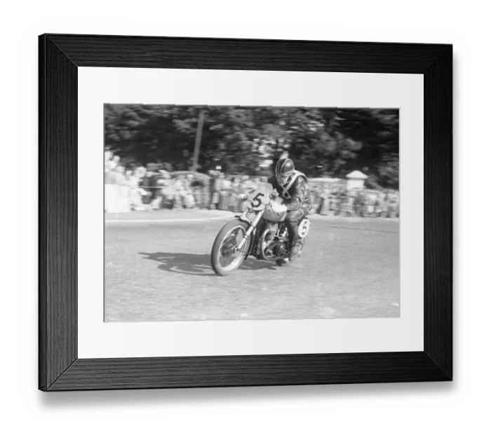 Framed Print : Eric Jones (Triumph) 1952 Senior Manx Grand Prix Framed Print : Eric Jones (Triumph) 1952 Senior Manx Grand Prix