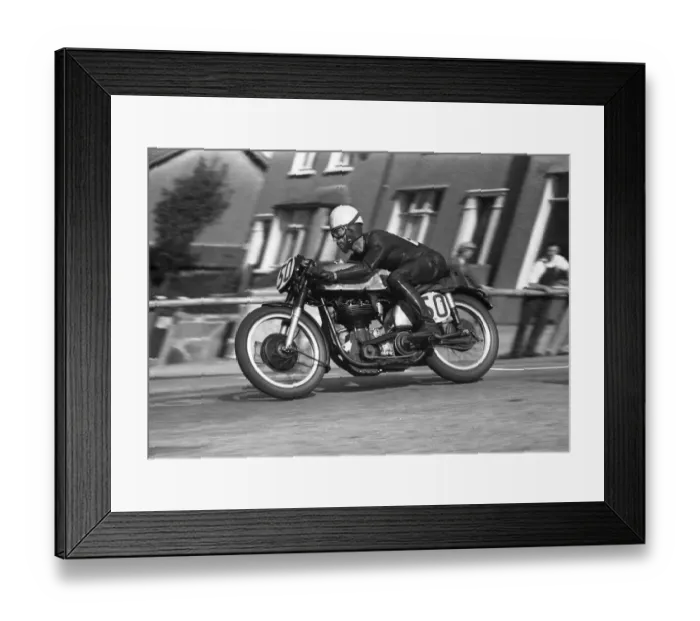 Framed Print : Geoff Wilson (Norton) 1958 Senior Manx Grand Prix Framed Print : Geoff Wilson (Norton) 1958 Senior Manx Grand Prix