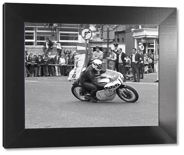 Ken Hampton (Norton) 1973 Junior Manx Grand Prix
