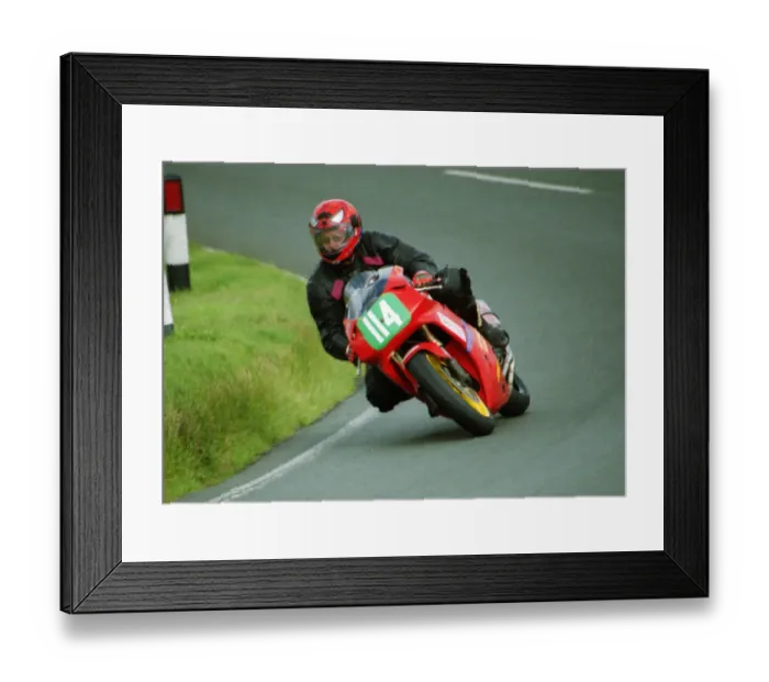Framed Print : Carl Hildige (Honda) 2003 Ultra Lightweight Manx Grand Prix Framed Print : Carl Hildige (Honda) 2003 Ultra Lightweight Manx Grand Prix