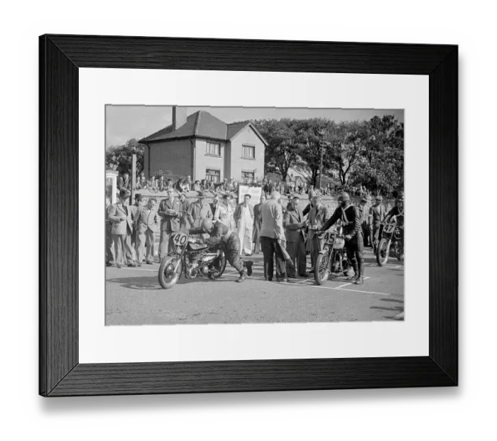 Framed Print : Dennis Christian (Norton) and Ray Harrison (Triumph) 1950 Senior Manx Grand Prix Framed Print : Dennis Christian (Norton) and Ray Harrison (Triumph) 1950 Senior Manx Grand Prix