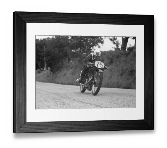 Framed Print : Ewan Haldane (Velocette) 1954 Junior Manx Grand Prix Framed Print : Ewan Haldane (Velocette) 1954 Junior Manx Grand Prix