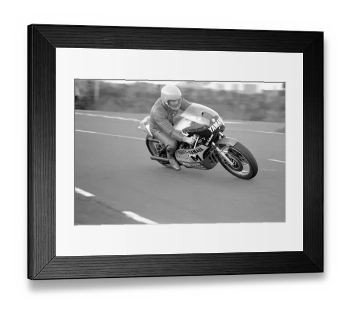 Framed Print : Mike Hailwood (Padgett Yamaha) 1977 Manx Grand Prix Framed Print : Mike Hailwood (Padgett Yamaha) 1977 Manx Grand Prix
