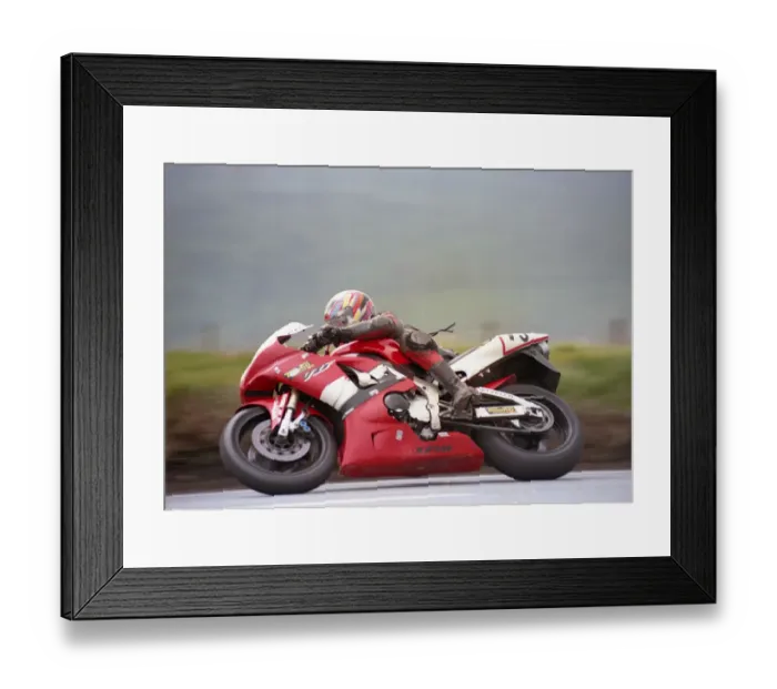 Framed Print : Siegfried Zacharias (Yamaha) 2000 Formula One TT Framed Print : Siegfried Zacharias (Yamaha) 2000 Formula One TT