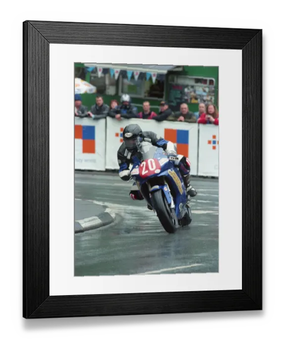 Framed Print : Chris Heath (Yamaha) 2000 Production TT