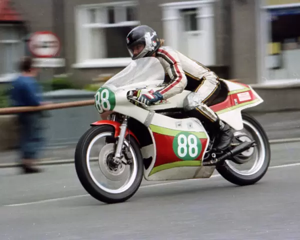 Kevin Lloyd (Yamaha) 1982 Newcomers Manx Grand Prix