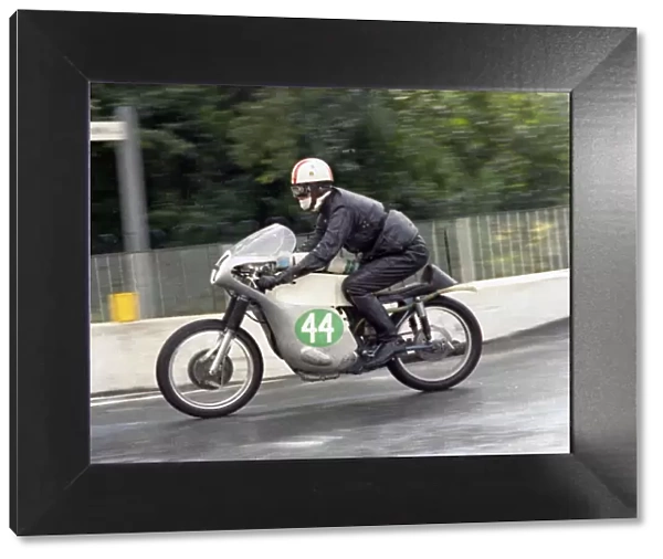 Mick Walker (Ducati) 1967 Lightweight Manx Grand Prix