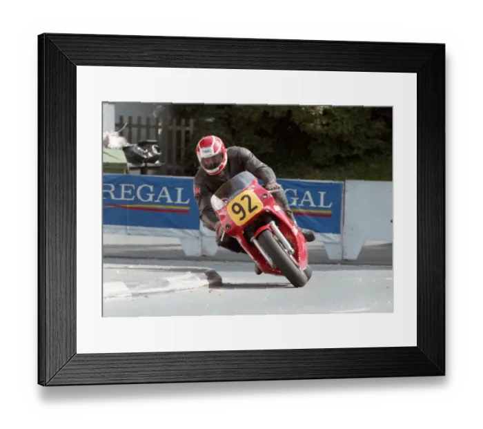 Framed Print : Ian Smith (Honda) 1992 Senior Manx Grand Prix Framed Print : Ian Smith (Honda) 1992 Senior Manx Grand Prix