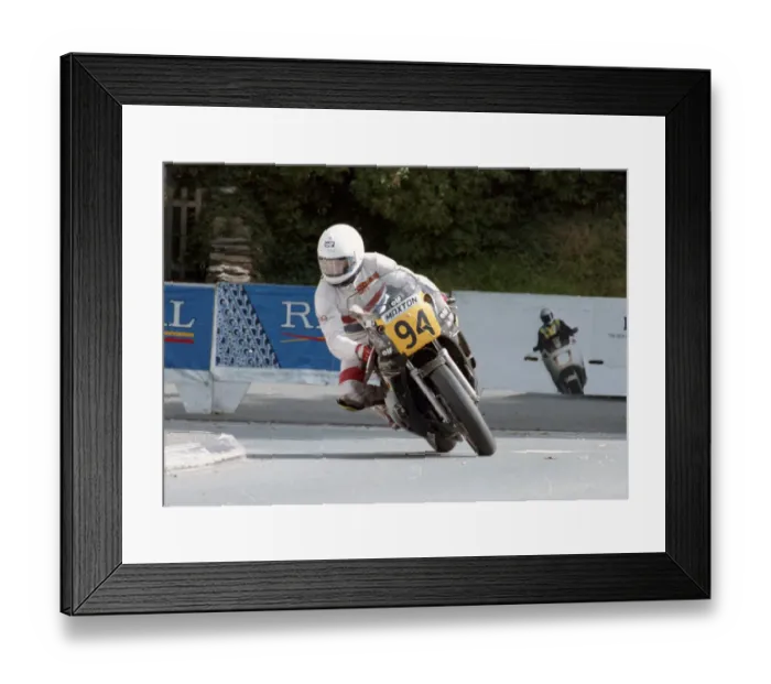 Framed Print : Rob Robinson (Yamaha) 1992 Senior Manx Grand Prix Framed Print : Rob Robinson (Yamaha) 1992 Senior Manx Grand Prix