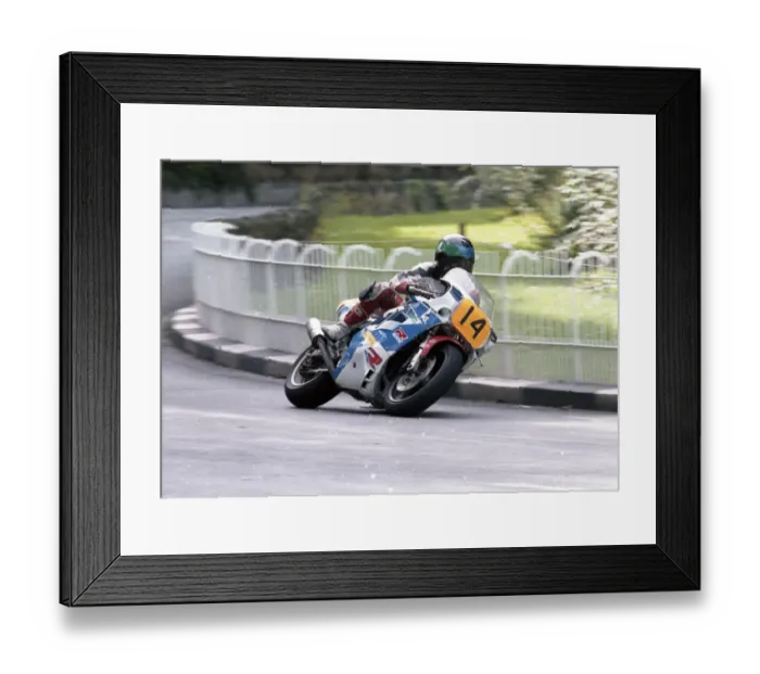 Framed Print : Mark Turner (Suzuki) 1992 Newcomers Manx Grand Prix Framed Print : Mark Turner (Suzuki) 1992 Newcomers Manx Grand Prix