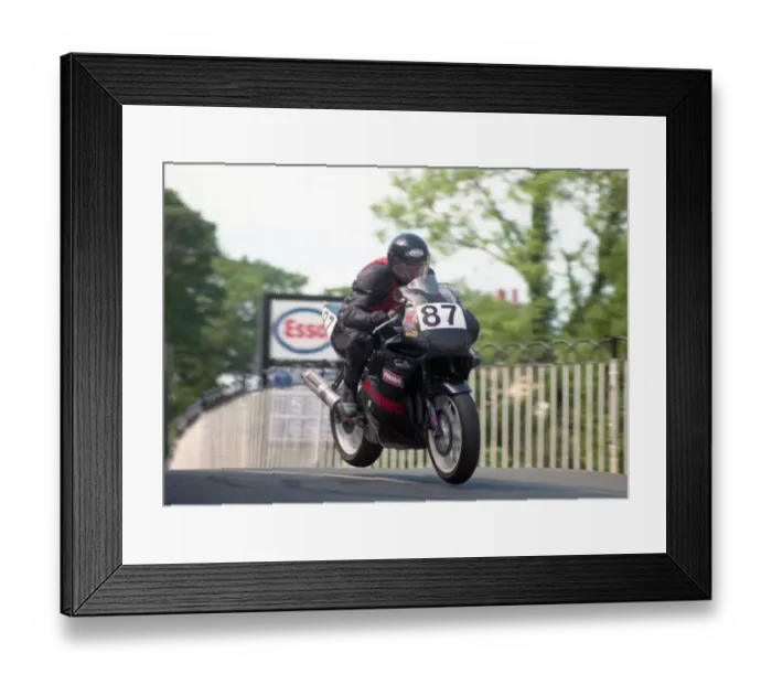 Framed Print : Martin Loicht (Honda) 1995 Senior TT Framed Print : Martin Loicht (Honda) 1995 Senior TT