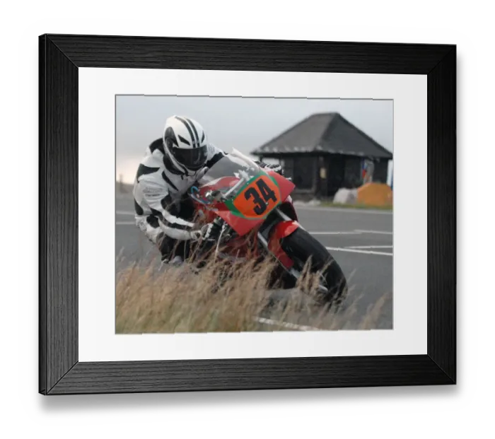 Framed Print : Brian Mateer (Yamaha) 2011 Junior Post Classic Manx Grand Prix Framed Print : Brian Mateer (Yamaha) 2011 Junior Post Classic Manx Grand Prix