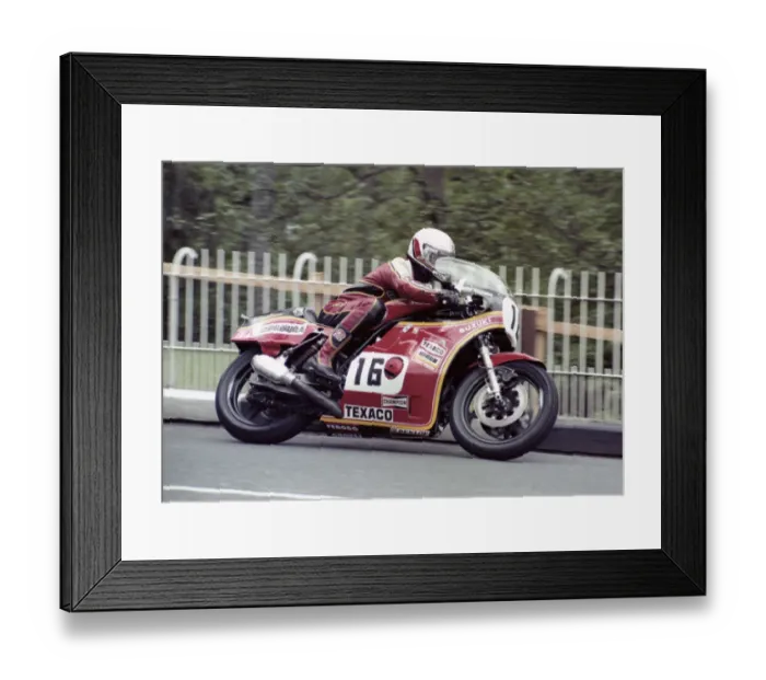 Framed Print : Graeme Crosby (Suzuki) 1980 Classic TT Framed Print : Graeme Crosby (Suzuki) 1980 Classic TT