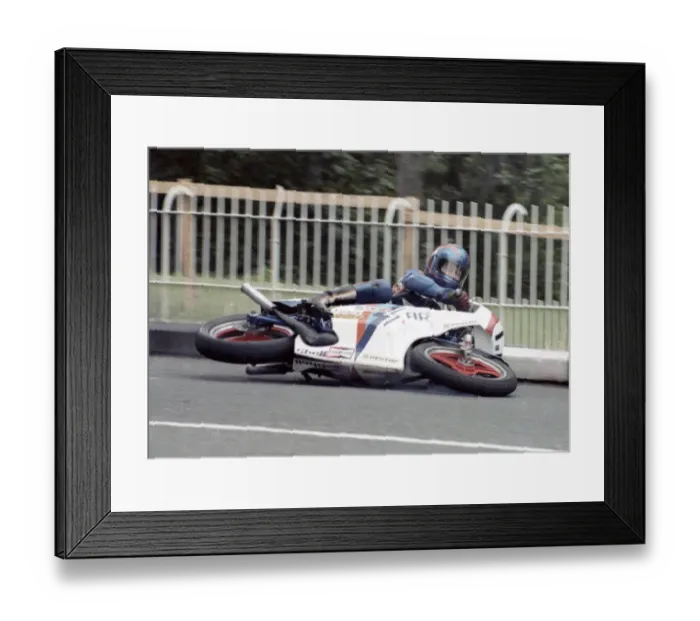 Framed Print : Kenny Blake (Yamaha) 1980 Classic TT Framed Print : Kenny Blake (Yamaha) 1980 Classic TT
