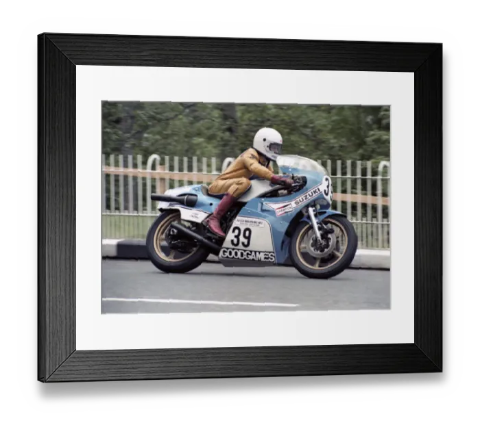 Framed Print : Doug Randall (Suzuki) 1980 Classic TT