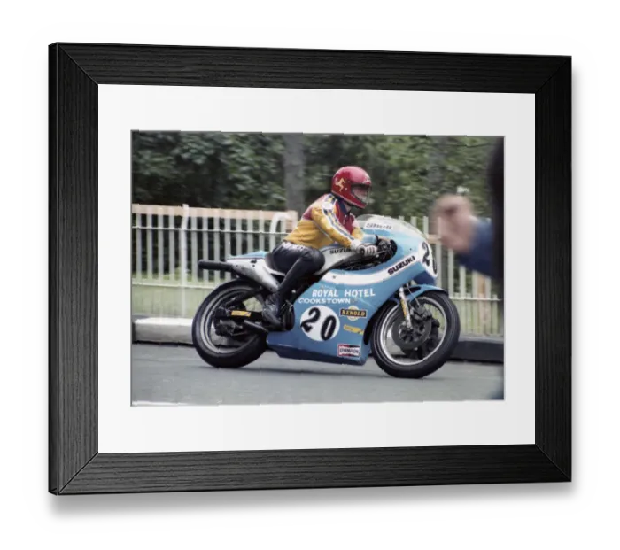 Framed Print : Danny Shimmin (Suzuki) 1980 Classic TT Framed Print : Danny Shimmin (Suzuki) 1980 Classic TT