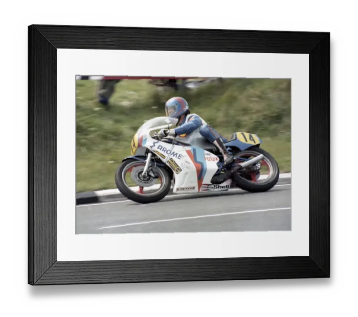 Framed Print : Kenny Blake (Yamaha) 1980 Senior TT Framed Print : Kenny Blake (Yamaha) 1980 Senior TT