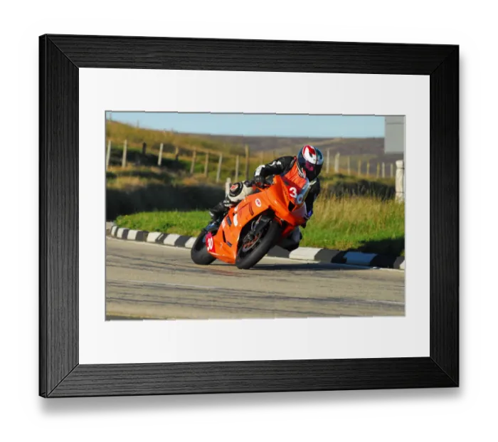 Framed Print : Robert Vuillermet (Kawasaki) 2016 Newcomers Manx Grand Prix Framed Print : Robert Vuillermet (Kawasaki) 2016 Newcomers Manx Grand Prix