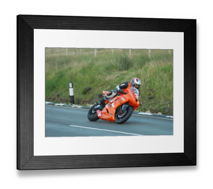 Framed Print : Robert Vuillermet (Kawasaki) 2016 Newcomers Manx Grand Prix
