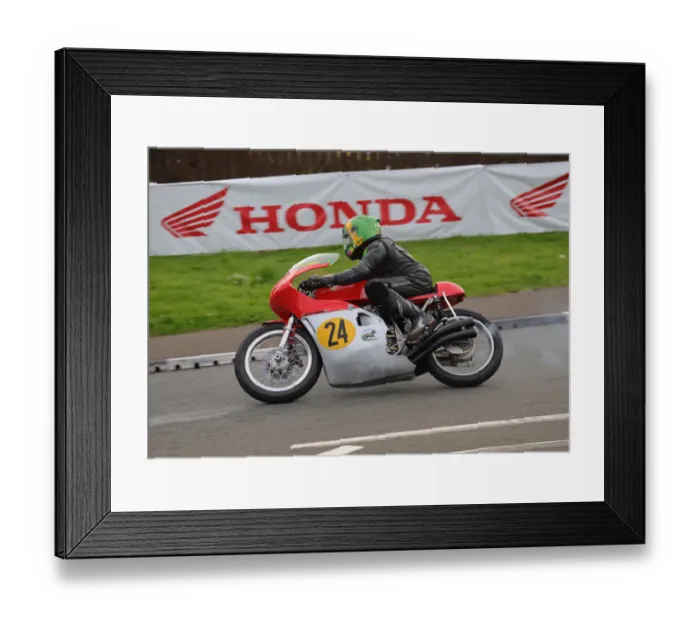 Framed Print : Chris McGahan (Honda) 2019 Senior Classic TT Framed Print : Chris McGahan (Honda) 2019 Senior Classic TT