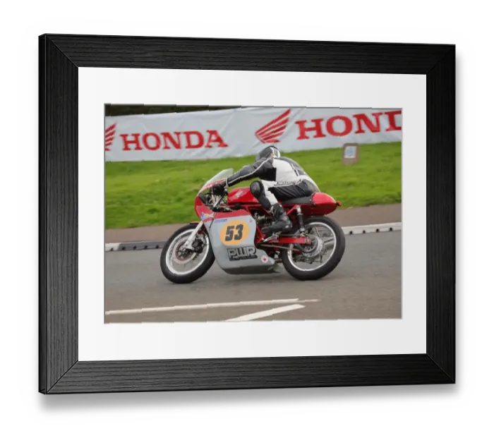 Framed Print : Paul Williams (Honda) 2019 Senior Classic TT Framed Print : Paul Williams (Honda) 2019 Senior Classic TT