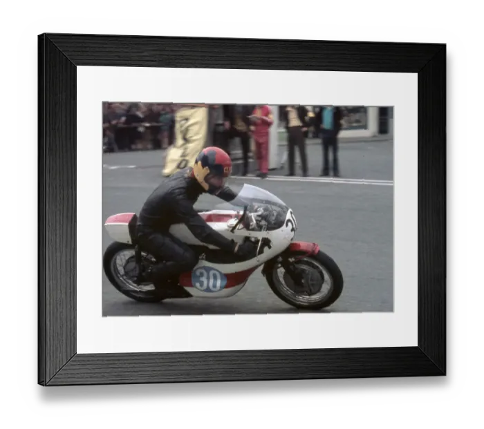 Framed Print : Cliff Mylchreest (Yamaha) 1973 Junior Manx Grand Prix Framed Print : Cliff Mylchreest (Yamaha) 1973 Junior Manx Grand Prix