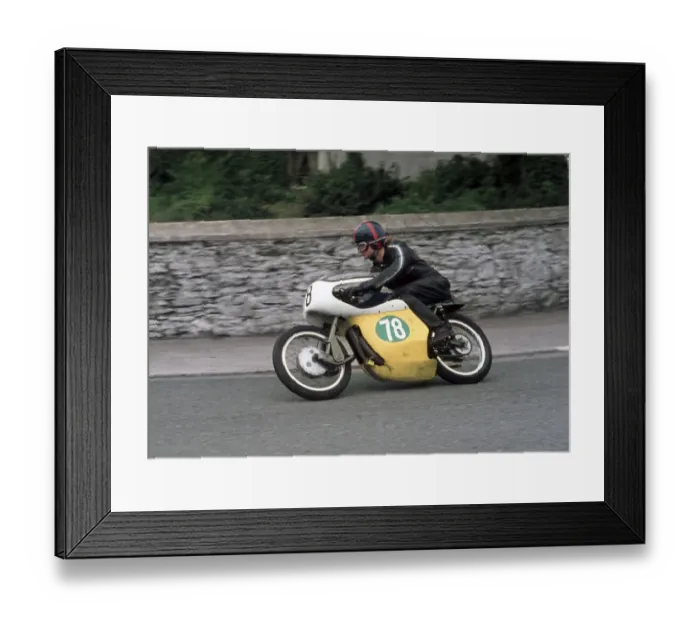 Framed Print : David Allen (Greeves) 1973 Lightweight Manx Grand Prix Framed Print : David Allen (Greeves) 1973 Lightweight Manx Grand Prix