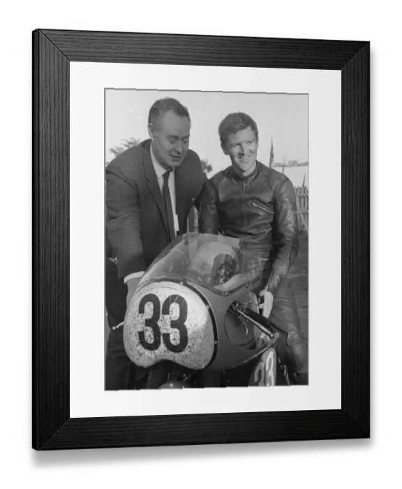 Framed Print : Neil Kelly (Velocette) 1967 Production 500 TT Framed Print : Neil Kelly (Velocette) 1967 Production 500 TT
