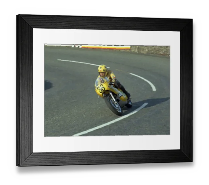 Framed Print : Neil Tuxworth (Yamaha) 1974 Senior TT Framed Print : Neil Tuxworth (Yamaha) 1974 Senior TT