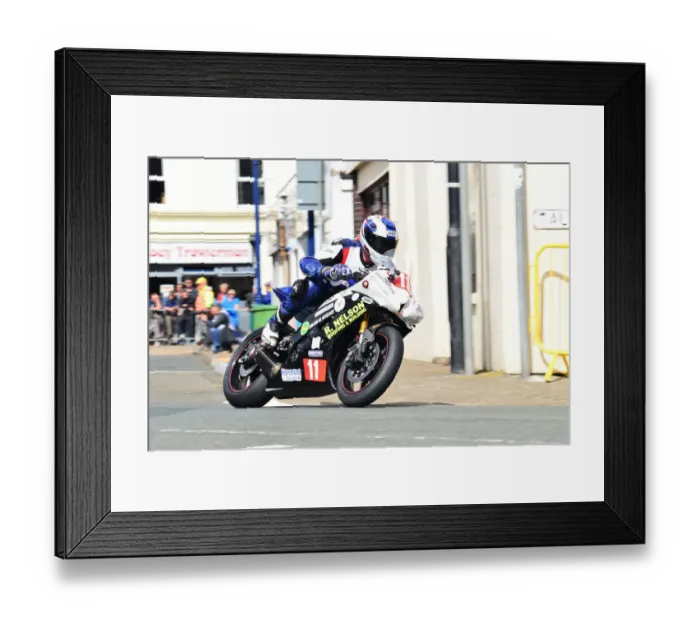 Framed Print : Peter Wilkinson (Yamaha) 2015 Newcomers Manx Grand Prix Framed Print : Peter Wilkinson (Yamaha) 2015 Newcomers Manx Grand Prix