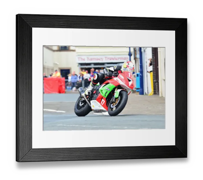 Framed Print : Barry Lee Evans (Kawasaki) 2015 Newcomers Manx Grand Prix Framed Print : Barry Lee Evans (Kawasaki) 2015 Newcomers Manx Grand Prix
