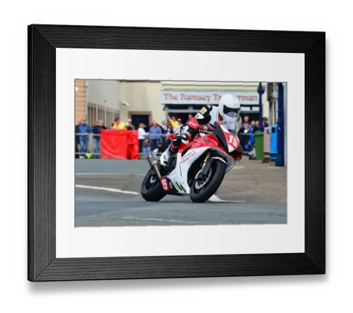 Framed Print : Trevor Matthewson (Suzuki) 2015 Newcomers Manx Grand Prix Framed Print : Trevor Matthewson (Suzuki) 2015 Newcomers Manx Grand Prix
