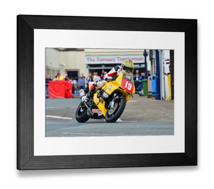 Framed Print : Matt Mylchreest (Honda) 2015 Newcomers Manx Grand Prix Framed Print : Matt Mylchreest (Honda) 2015 Newcomers Manx Grand Prix
