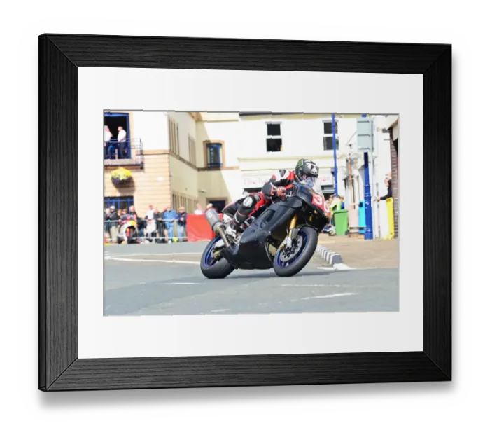 Framed Print : Erik Kjuus (Aprilia) 2015 Newcomers Manx Grand Prix Framed Print : Erik Kjuus (Aprilia) 2015 Newcomers Manx Grand Prix