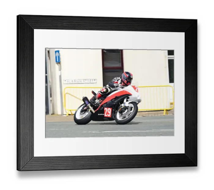 Framed Print : Tom Palmer (Kawasaki) 2015 Newcomers Manx Grand Prix Framed Print : Tom Palmer (Kawasaki) 2015 Newcomers Manx Grand Prix
