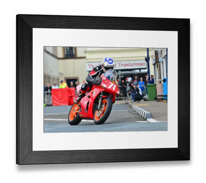 Framed Print : Keith Terry (Honda) 2015 Newcomers Manx Grand Prix Framed Print : Keith Terry (Honda) 2015 Newcomers Manx Grand Prix