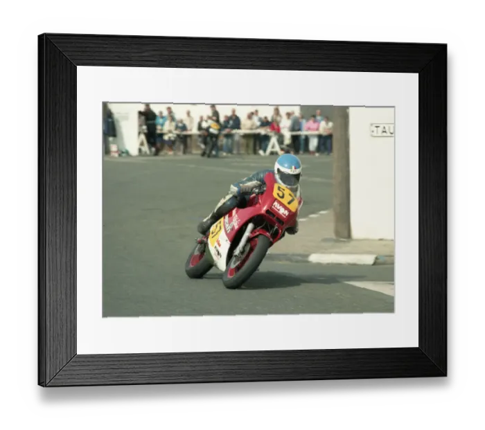 Framed Print : Stewart McDiarmid (Ducati) 1986 Senior Manx Grand Prix Framed Print : Stewart McDiarmid (Ducati) 1986 Senior Manx Grand Prix