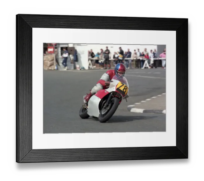 Framed Print : Tony Grey (Kawasaki) 1986 Senior Manx Grand Prix Framed Print : Tony Grey (Kawasaki) 1986 Senior Manx Grand Prix