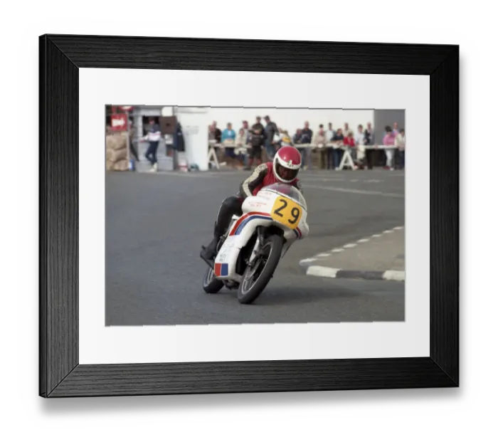 Framed Print : Alan Phillips (Norton) 1986 Senior Manx Grand Prix Framed Print : Alan Phillips (Norton) 1986 Senior Manx Grand Prix