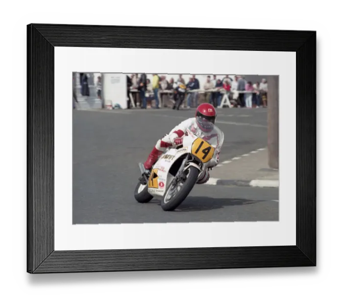 Framed Print : Ray Evans (Yamaha) 1986 Senior Manx Grand Prix Framed Print : Ray Evans (Yamaha) 1986 Senior Manx Grand Prix