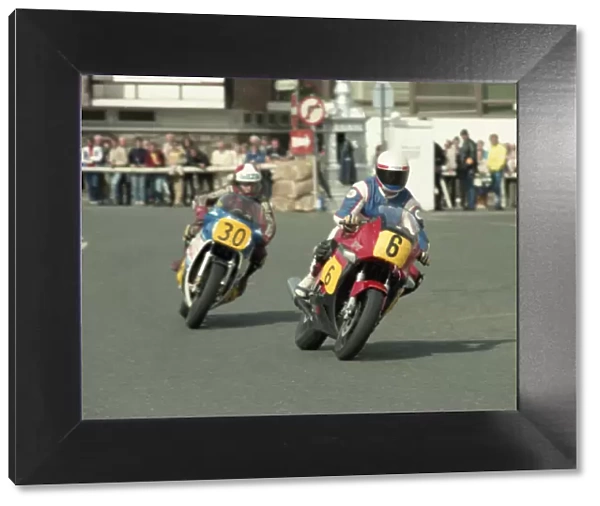 Paul Hunt (Kawasaki) and Justin Urch (Suzuki) 1986 Senior Manx Grand Prix