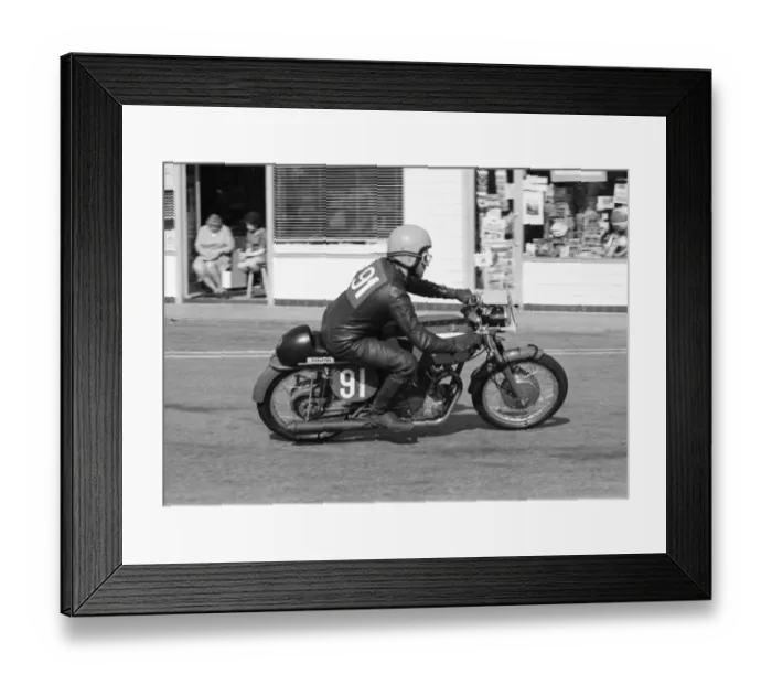 Framed Print : Mick Taylor (Ducati) 1972 Production TT Framed Print : Mick Taylor (Ducati) 1972 Production TT