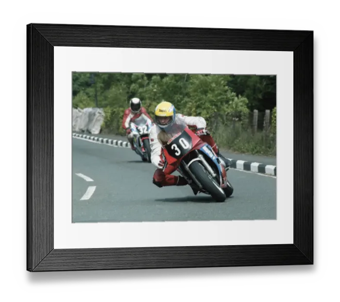 Framed Print : Steve Gabbott (Yamaha) 1992 Supersport 400 TT Framed Print : Steve Gabbott (Yamaha) 1992 Supersport 400 TT