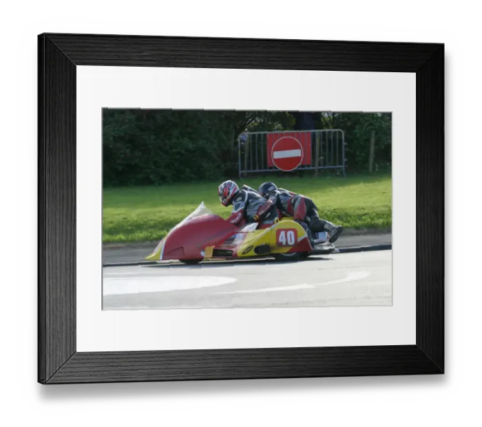 Framed Print : Robert Verrier & Ian Conn (Ireson Honda) 2005 Sidecar TT Framed Print : Robert Verrier & Ian Conn (Ireson Honda) 2005 Sidecar TT