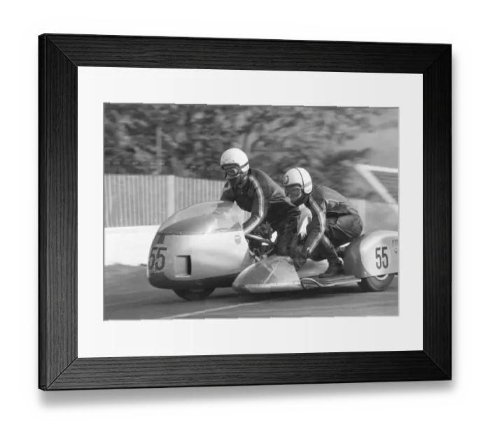Framed Print : John Wright-Bailey & Eddie Kiff (Norton) 1971 750 Sidecar TT Framed Print : John Wright-Bailey & Eddie Kiff (Norton) 1971 750 Sidecar TT